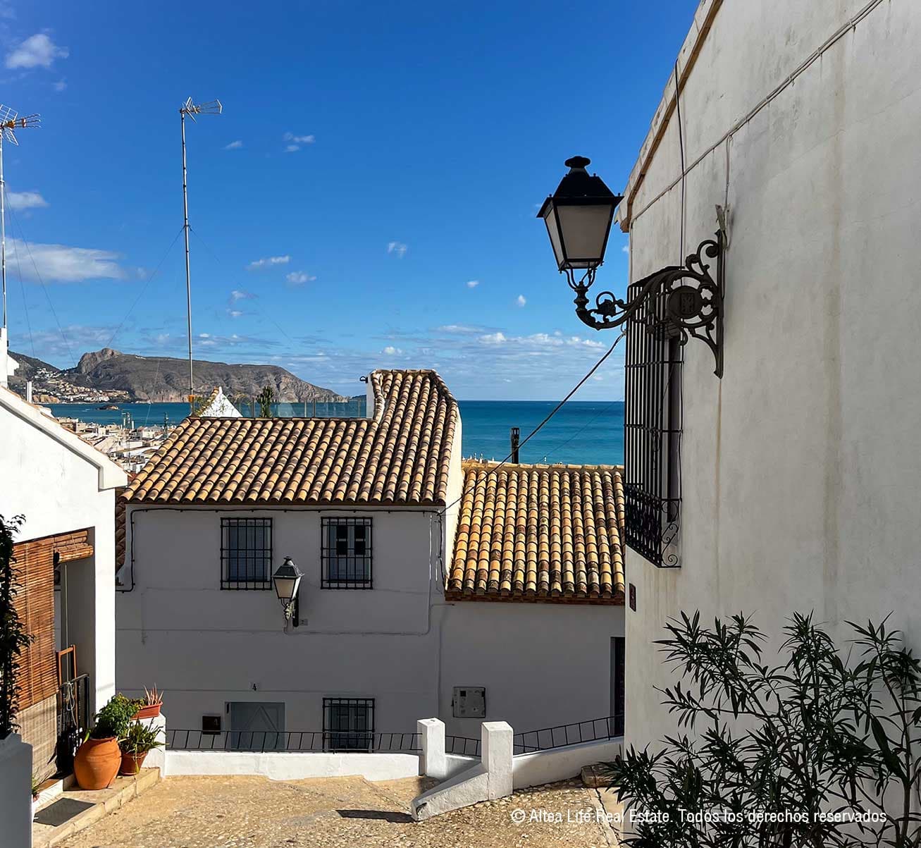 VIVIR EN ALTEA: POR QUÉ CADA VEZ MÁS PERSONAS ELIGEN ESTE RINCÓN